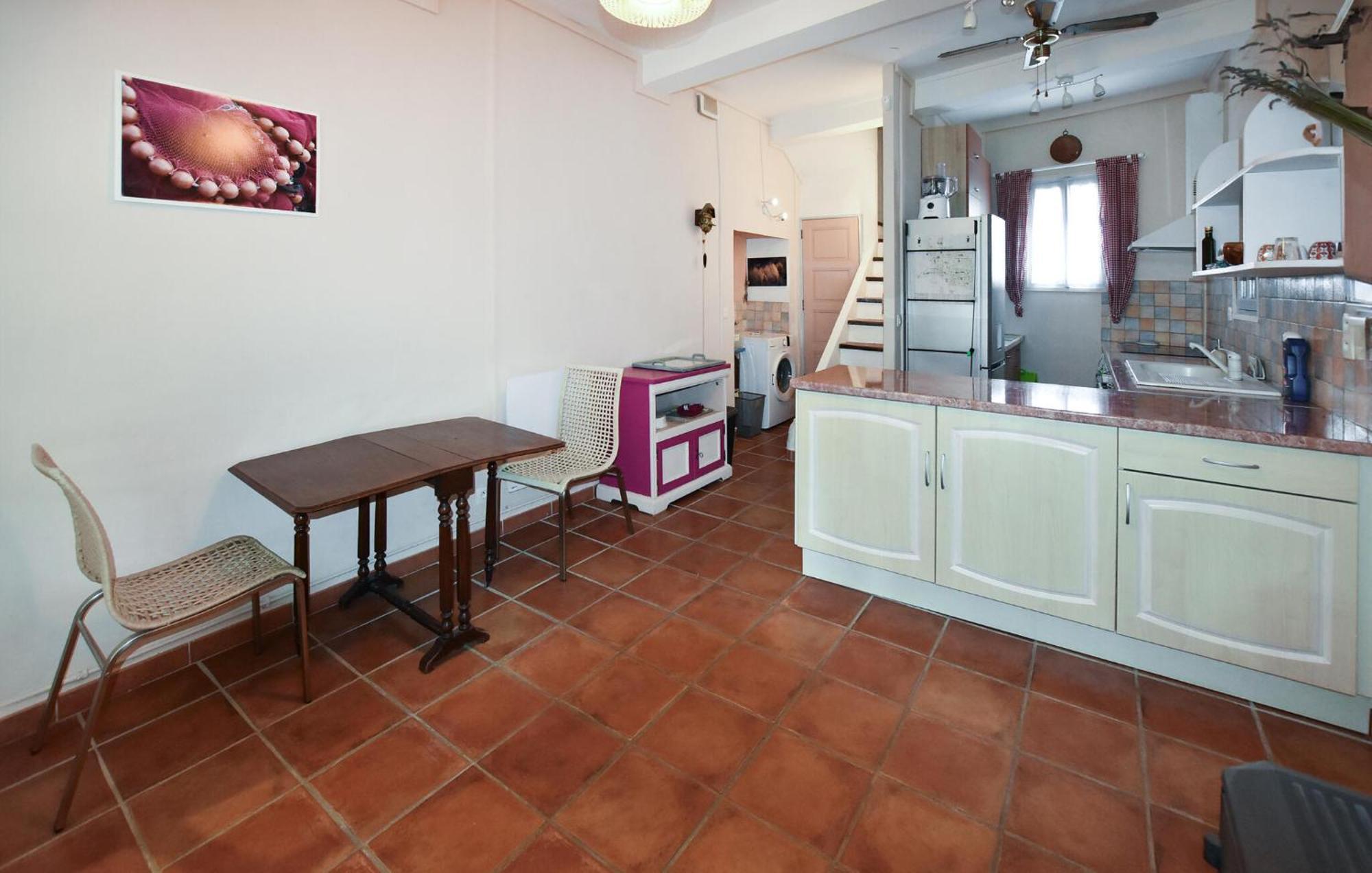 2 Bedroom Gorgeous Home In Villes-Sur-Auzon Extérieur photo